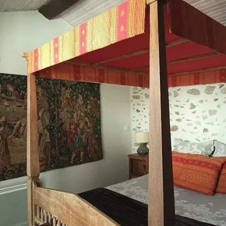 Bed & Breakfast La Fleur De Lys 3*